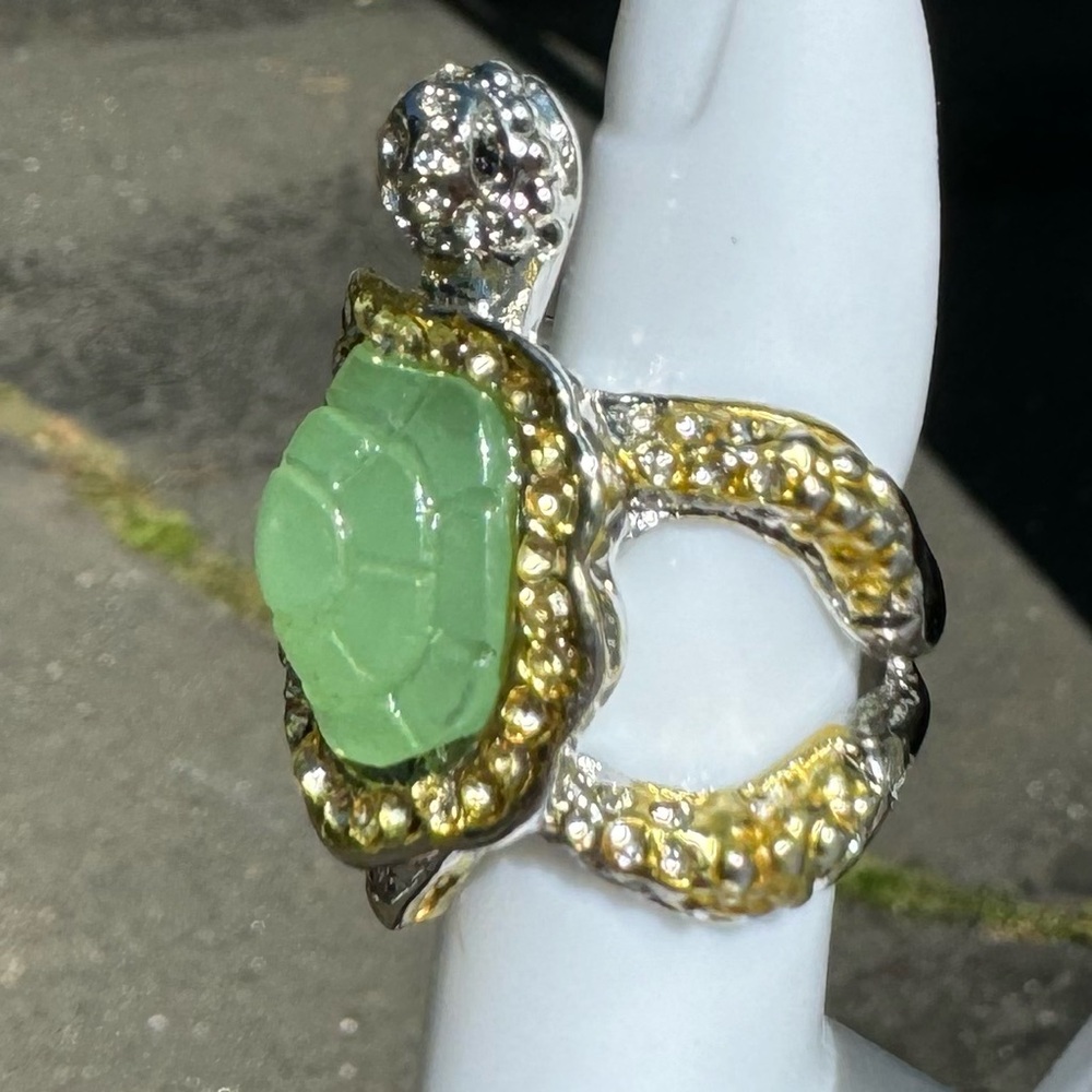 Turtle Statement Ring - Picture 2 of 16
